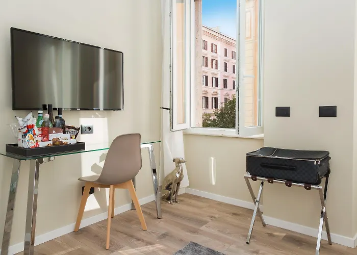 126 Gracchi 4* Rome